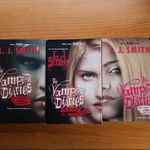 BUNDLE - The Vampire Diaries Books